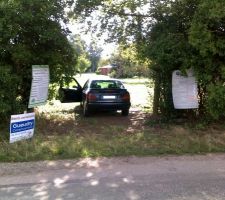 Panneau permis de construire pos&eacute;