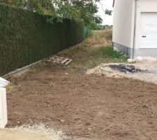 La viabilisation du terrain continue avec la pose du compteur gaz