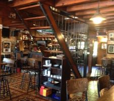 Le loft est devenu un bar