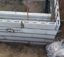 Bon aller, c'est reparti pour le vide sanitaire. &Ccedil;a fait plaisir de voir que &ccedil;a prend forme :) vivement la suite :)