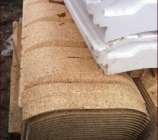 Arrivé du matériel pour coulage de la dalle (poutrelle béton et hourdi polystyrène)