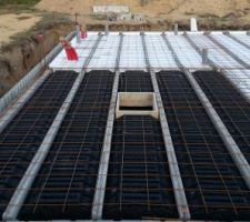 Ah ! plus que la dalle &agrave; couler ;) &ccedil;a fait plaisir de voir que &ccedil;a avance ;)