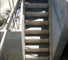 Coffrage   coulage escalier de la cave