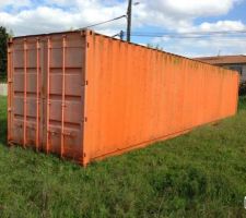 Container