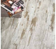 Voila le parquet du bureau