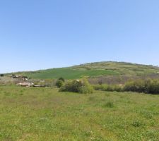 Emplacement en attendant que les travaux de lotir commencent. Ils ne devraient pas tarder. Courant octobre.