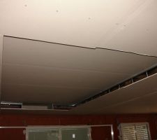 Plafond encastr&eacute; pour un &eacute;clairage indirect