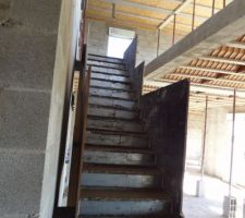 Coulage escalier à crémaillère