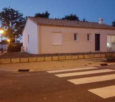 Premier rang de parpaing ( ouest et sud )