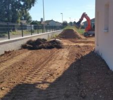 Remise en place des terres - Arrière de la maison