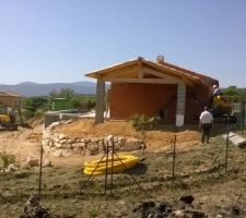 Mise &agrave; niveau auvent voitures