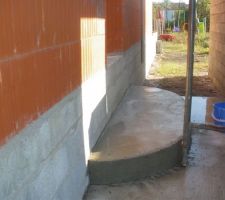 1° marche porte entrée