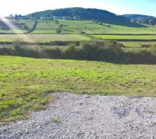 Vue depuis l'entrée du terrain.