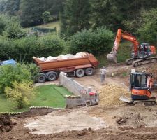 Enrochement-arrivée des rochers