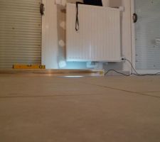 Contrôle de la pose du carrelage réalisé par mes soins... 
chacun se fera une idée de la pose du carrelage par l'EURL "RC2B" à ABBECOURT (02)....