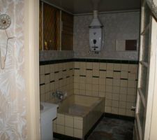 La salle de bain 

(je sais elle plait a énormément de monde ,mais la baignoire et trop petite pour moi ,donc on va rien garder........mdr)
