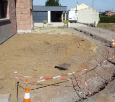 Installation des bordures par notre lotisseur