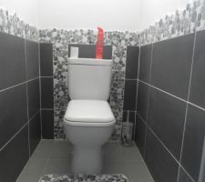 Toilettes étage