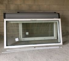 Les fenêtres et les portes sont posées, plus que la porte du garage et nous ne pourront plus entrer