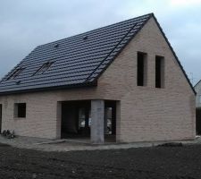 Toiture presque terminée