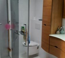 AJOUT PORTE DE DOUCHE dans notre salle de bains