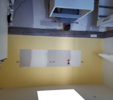 Cuisine SCHMIDT: d&eacute;montage des meubles