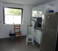 Pose des colonnes et du frigo