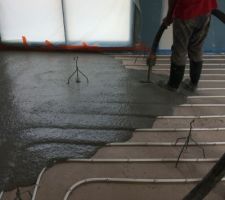 Coulage chape plancher chauffant