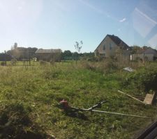 Enfin propri&eacute;taire !!!
D&eacute;broussaillage du terrain