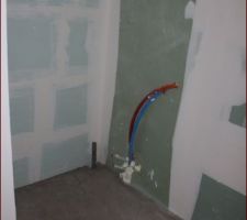 Pièce salle de bain parentale