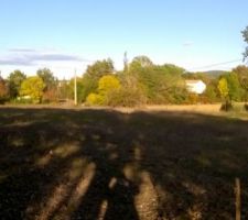 Depuis le premier terrain voisin