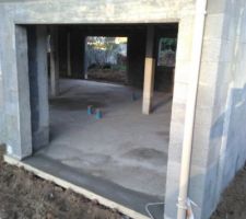 "poutre" du garage rectifiée + sol repris, là c'est droit :)