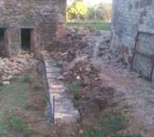 Mur entre la maison et la cabanon (coté nord)