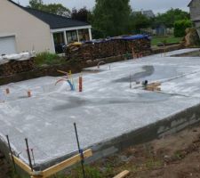 En fond de parcelle l'objet de la discorde