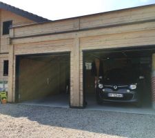 Enfin dans le garage
Merci Mr le maçon terrassier bon a rien......