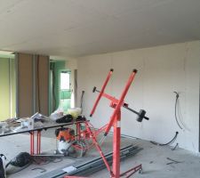 Début des cloisons.