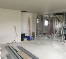 Début des cloisons.