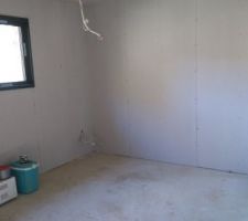 Chambre terminée (reste bande à faire)