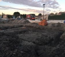 Vu du "jardin", pas terminé... il restait à faire la terrasse et une partie du garage