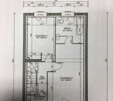 Plan du premier étage  : 1 chambre et une suite parentale traversante (type Bornéo - Mobalpa)