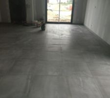 60X60 Bords rectifiés, joints gris 2 mm