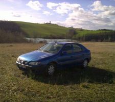 La voiture correspond &agrave; l'implantation de la maison...