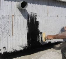 Couche bitumeuse pour étanchéité à l'eau