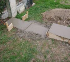 Problème de terrain en pente... Après le passage de la toupie. Attention au béton trop liquide !!!