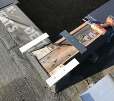 Couvertines dans un angle rentrant