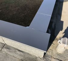 Couvertines dans un angle rentrant