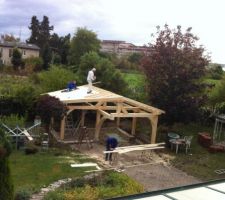 Construction carport bois lamellé collé