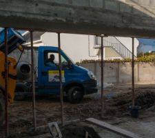 Bande de redressement autour porte de garage réalisée