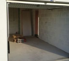 Peinture des murs du garage: 1&egrave;re couche