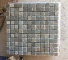 Mosa&iuml;que sol douche italienne